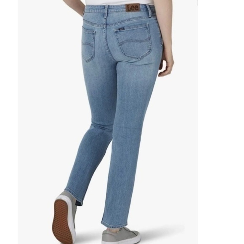 NWT Lee Straight Jeans NEW Stretch Legendary 22W $52